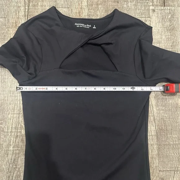 Abercrombie & Fitch Long Sleeve Black Bodysuit Cutout Twist Front Snap Womens S - Picture 2 of 10